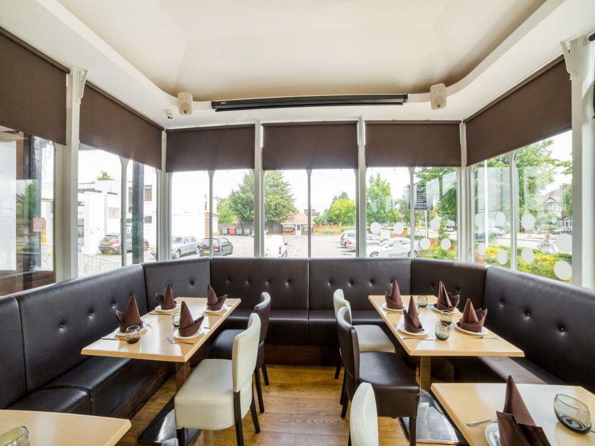 埃尔沃斯 Oyo Osterley Park酒店 外观 照片