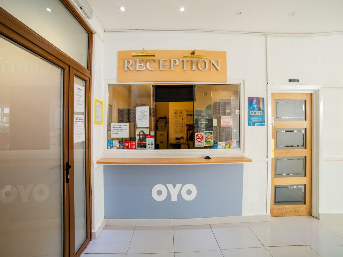 埃尔沃斯 Oyo Osterley Park酒店 外观 照片